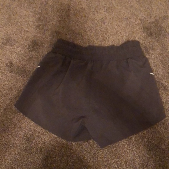 All in motion small gray shorts - Picture 2 of 3